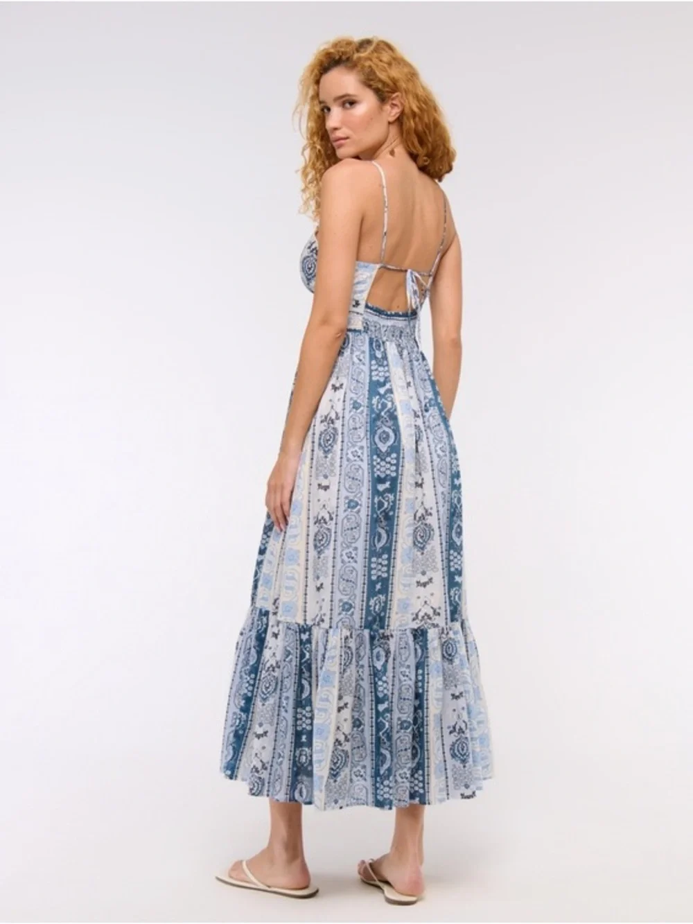 Abercrombie & Fitch Bra-Free Flowy Tie-Back Maxi Dress | Blue Pattern | Medium P